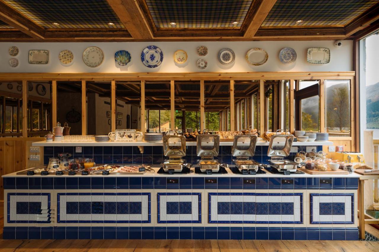 The Whispering Pine Lodge Letterfinlay Exteriör bild